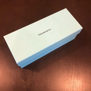 TIFFANY & CO Case